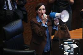 La acusación involucra a una empresa presuntamente vinculada con los hijos de la consejera presidenta.