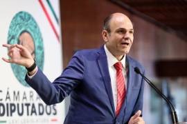 El legislador propone que la distribución de recursos a estados y municipios considere indicadores del INEGI.