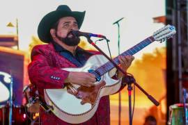 Salomón Robles y sus Legendarios fueron los encargados de cerrar esta edición del festival.