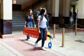 Los simulacros se llevaron a cabo en edificios públicos, empresas, comercios e instituciones educativas.