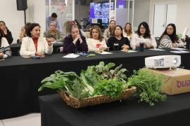 Estuvo dirigido principalmente a mujeres, amas de casa, emprendedoras y personas sin experiencia en agricultura.
