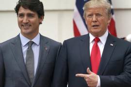 El presidente Donald Trump y el primer ministro canadiense Justin Trudeau en la Casa Blanca en Washington, el 11 de octubre de 2017. Trump quiere que Canadá se converta en el estado número 51 de EU.