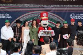 Clouthier dio a conocer que con recursos se dará a migrantes apoyo jurídico, de salud y con albergues.