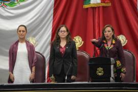 Rocio Nahle tomo protesta como gobernadora constitucional de Veracruz. Estuvo acompañada de la Presidenta de México, Claudia Sheinbaum, y el gobernador saliente, Cuitláhuac García.