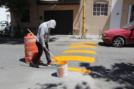 En Lomas Verdes se pintaron reductores de velocidad para mejorar su visibilidad.