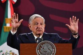 Si bien López Obrador no quiso opinar sobre la expulsión de las filas del PAN de Yunes Márquez y Yunes Linares por dar su apoyo a la reforma, sí agradeció a sus opositores por contribuir con la transformación del país.