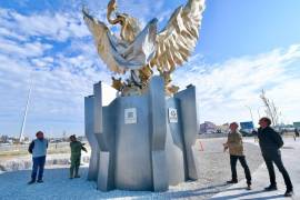 En el corazón del Giro Independencia se colocó el monumento “Torreón Siempre Libre”, una imponente escultura de un águila que ya ha cautivado a numerosos laguneros.