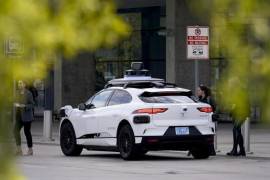 El servicio de robotaxis catapultará la valoración bursátil de Tesla, que ahora ronda los 740.000 millones de dólares, hasta los billones de dólares.