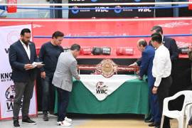 El cinturón rinde homenaje a la cultura de Tamaulipas y cuenta con detalles grabados en piel y gamuza.