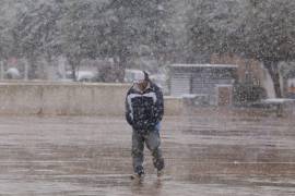 Para jueves y viernes habrá lluvia engelante, la cual al tocar la superficie se congela.