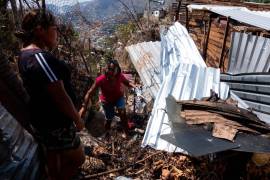 Guerrero elevó este viernes a 49 la cifra de muertos y mantuvo en 26 la lista de desaparecidos tras el impacto del huracán “Otis” en Acapulco.