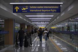 Los aeropuertos mexicanos recibieron a 1.1 millones de turistas de Estados Unidos durante enero y se trata de una disminución de 4.2% con relación al mismo mes de 2025.