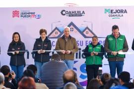 El alcalde Román Alberto Cepeda González inauguró una nueva plaza pública en Villas Zaragoza, como parte de la estrategia de recuperación de espacios comunitarios.