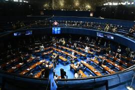 El Senado de Brasil aprobó el proyecto de ley que busca reducir las penas del expresidente Jair Bolsonaro y de otros participantes en la conspiración golpista ocurrida tras las elecciones de 2022.