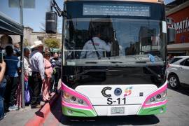 El sistema cuenta con dos rutas troncales que recorren Saltillo en distintos sentidos.