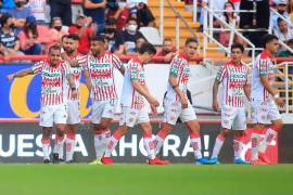 Después de poco más de una hora de retraso por la intensa lluvia en la cancha del Estadio Victoria los representantes de la Liga MX tomaron la decisión.