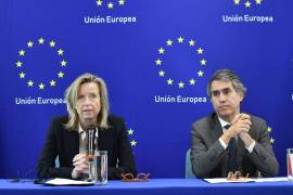 El argumento central es que estas organizaciones han dejado de ser meros delincuentes comunes para convertirse en actores insurgentes capaces de amenazar la seguridad del mercado interior europeo.