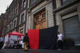 El Sindicato del Nacional Monte de Piedad, la mayor casa de empeños en México y la institución financiera más antigua de América, comenzó este jueves una huelga por desacuerdos sobre el nuevo contrato colectivo.
