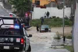 El Alcalde insistió en respetar los semáforos pluviales para evitar accidentes y queden varados.