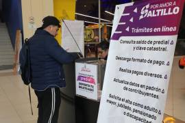 El Gobierno Municipal habilitó diversas plataformas digitales, entre ellas Saltillo Fácil y el Visor Saltillo, para que las y los contribuyentes paguen en línea.