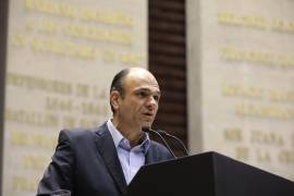 Los paraderos se instalarían tanto en carreteras de cuota como en vías libres, detalló el legislador coahuilense.