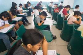 Aunque la cobertura en primaria supera el 98 por ciento, miles de estudiantes en Coahuila aún permanecen fuera del sistema educativo, especialmente en media superior y superior.