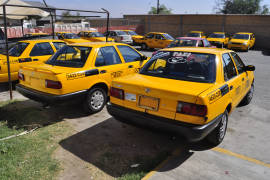 Retiran 15 concesiones de taxi en Saltillo