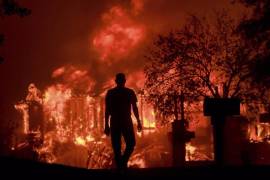 Tu jugo del día: Incendios asfixian a California, España en vilo y México es líder en sobornos en AL y más noticias...