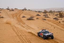 Stéphane Peterhansel dio un golpe de autoridad en el Rally de Dakar