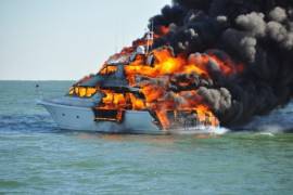 Más de 40 migrantes y múltiples heridos fue el resultado de un incendio en barco que se transportaba frente a Haití.