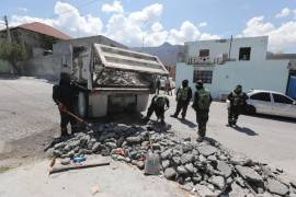 Personal de Medio Ambiente y Servicios Primarios llevó a cabo labores de deshierbe, descacharrización y limpieza en distintos puntos de la ciudad.