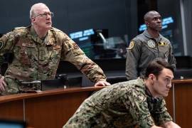 Emocionante. En esta nueva cinta de Bigelow, misma que ha sido un éxito rotundo en el streaming, hay habitaciones de mando, salas de crisis y centros de comando militar.