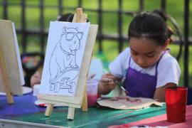 Niñas y niños participaron en dinámicas recreativas y juegos durante la Ruta Recreativa, disfrutando de un espacio seguro para la convivencia familiar.