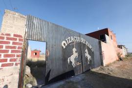 A un año del macabro hallazgo del colectivo de Guerreros Buscadores de Jalisco, la FGR confirmó lo que las madres buscadoras señalaron desde su descubrimiento: el Rancho Izaguirre operaba como un centro de reclutamiento forzado y de adiestramiento.