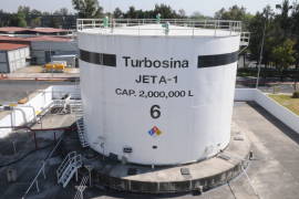 Gobierno abrirá a la IP negocio de turbosina