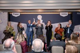 A inicios de diciembre, el Alcalde entregó la Presea Manuel Acuña 2025 al productor y realizador audiovisual Pedro Torres Castilla