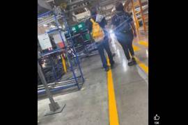 Trabajadores reportaron nuevas bajas laborales en el complejo automotriz de Ramos Arizpe durante la jornada de este jueves.