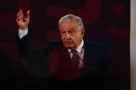 ¿Qué esconde la guerra de lodo contra López Obrador?
