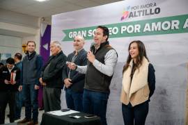 El alcalde Javier Díaz encabezó el tercer sorteo “Por Amor a Saltillo”.
