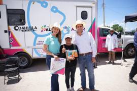 La unidad móvil Amor en Movimiento continúa acercando servicios médicos gratuitos a los ejidos de Saltillo.