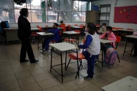 Eliminar las escuelas de tiempo completo causará rezago educativo, acusan.