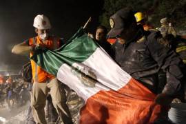 Tu jugo del día: Luto nacional; México se solidariza y se da la mano, el huracán María se refuerza y más noticias...