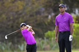 Charlie Woods, el hijo de 11 años de Tiger que debutó en la PNC Championship