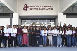 Destacó que el país enfrenta un déficit de más de 600 mil espacios universitarios, por lo que la creación de nuevas instituciones es una prioridad nacional.