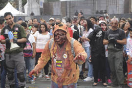 Zombies invaden las calles del DF