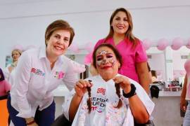 Mujeres torreonenses participaron en el Trenzatón organizado por el DIF Revolución.