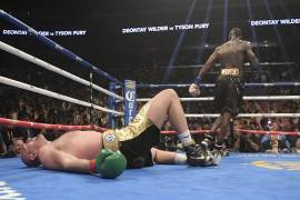 Increíble KO de Deontay Wilder para vencer a Tyson Fury en una emocionante batalla de pesos pesados