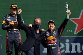 Carlos Slim Domit destacó que el piloto mexicano no tiene nada que demostrar tras su paso por Red Bull y señaló que su elección se basó en su talento y liderazgo, no en sus patrocinios.