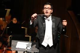 Así fue el debut del saltillense Alejandro Miyaki al frente de la Ópera de Bellas Artes