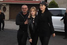 Señalamiento. Imelda Tuñón volvió a encender la controversia al revelar detalles inéditos sobre el tratamiento médico que habría recibido Julián Figueroa antes de su muerte.